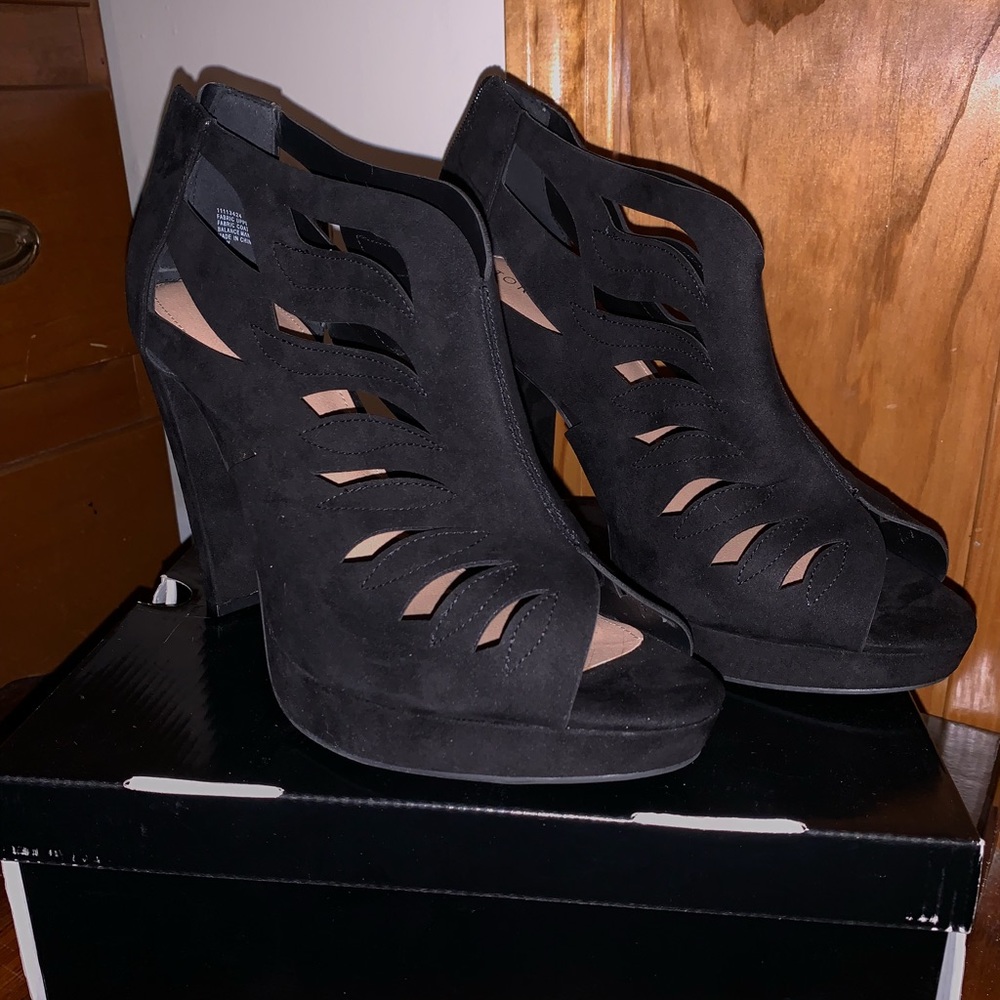 Cage Peep Toe Platform Heels (Wide Width